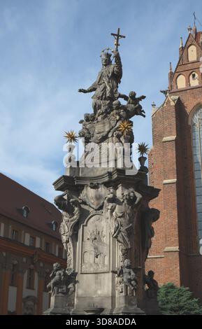 Statue des heiligen Johannes von Nepomuk, vor der Kathedrale des heiligen Johannes des Täufers, Breslau, Schlesien, Polen. Stockfoto