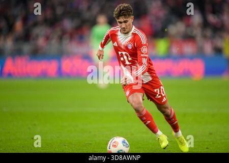 Tom Bischof (Bayern) München, 29. November 2025, Fußball, Bundesliga, FC Bayern München - FC St. Pauli Hamburg Stockfoto