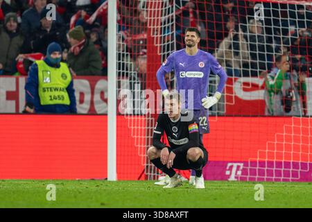 Bundesliga 12. Spieltag, FC Bayern München vs. ST. Pauli in der Allianz Arena München, Samstag 29.11.2025. Stockfoto