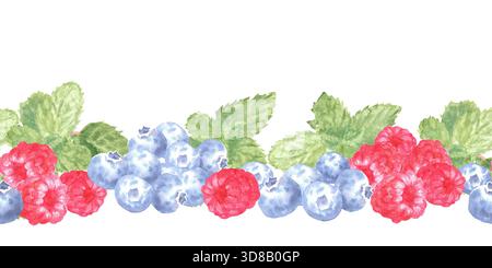 Nahtloser horizontaler Rand mit Himbeeren, Heidelbeeren, Erdbeeren und Minzblättern, in Aquarell auf isoliertem Hintergrund gemalt. Einfacher Clipar Stockfoto