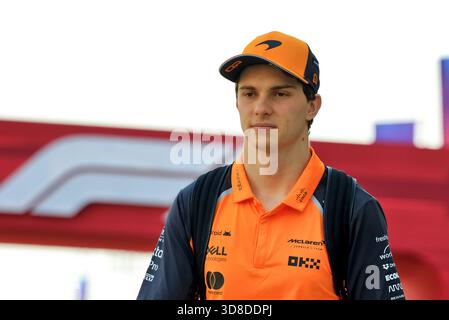Doha, Katar. November 2025 30. Oscar Piastri (aus) McLaren. 30.11.2025. Formel-1-Weltmeisterschaft, Rd 23, Großer Preis Von Katar, Doha, Katar, Wettkampftag. Quelle: James Moy/Alamy Live News Stockfoto
