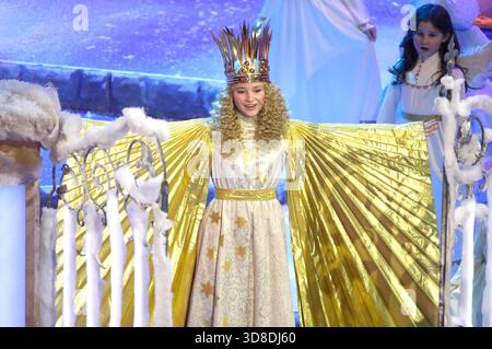 Das N rnberger Christkind Nora Falk In Der ARD TV Show das Adventsfest das-n-rnberger-christkind-nora-falk-in-der-ard-tv-show-das-adventsfest