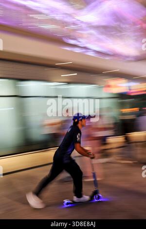 Doha, Katar. November 2025 30. Carlos Sainz (ESP) Atlassian Williams Racing. 30.11.2025. Formel-1-Weltmeisterschaft, Rd 23, Großer Preis Von Katar, Doha, Katar, Wettkampftag. Das Foto sollte lauten: XPB/Alamy Live News. Stockfoto