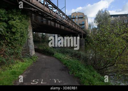 Redundante Eisenbahnbrücke, Bath, Somerset, England Stockfoto
