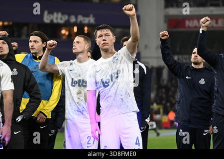 Brüssel, Belgien November 2025 30. Mathias Rasmussen der Union wurde nach einem Fußballspiel zwischen RSC Anderlecht und Royale Union Saint-Gilloise am Sonntag, dem 30. November 2025 in Anderlecht, am 16. Tag der ersten Liga der Jupiler Pro League 2025-2026 in der belgischen Meisterschaft gezeigt. BELGA PHOTO MAARTEN STRAETEMANS Credit: Belga News Agency/Alamy Live News Stockfoto