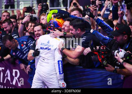 Lusail, Katar. November 2025 30. SAINZ Carlos (Spa), Williams Racing FW47, Porträt während des Formel-1-Grand Prix von Katar 2025, 23. Runde der FIA Formel-1-Weltmeisterschaft 2025 vom 28. Bis 30. November 2025 auf dem Lusail International Circuit, in Lusail, Katar - Foto Antonin Vincent/DPPI Credit: DPPI Media/Alamy Live News Stockfoto