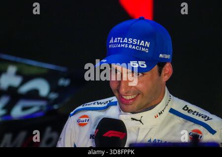 Losail, Katar. November 2025 30. Carlos Sainz Jr. (ESP) - Williams Racing - Williams FW47 - Mercedes beim Rennen des Formel 1 Qatar Airways Qatar Grand Prix 2025 auf dem Losail International Circuit, vor Runde 23 von 24 der FIA Formel-1-Weltmeisterschaft 2025 (28.-30. November 2025). Quelle: AVENS-IMAGES.COM/Alamy Live News Stockfoto