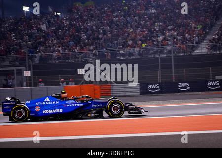 Losail, Katar. November 2025 30. Carlos Sainz Jr. (ESP) - Williams Racing - Williams FW47 - Mercedes beim Rennen des Formel 1 Qatar Airways Qatar Grand Prix 2025 auf dem Losail International Circuit, vor Runde 23 von 24 der FIA Formel-1-Weltmeisterschaft 2025 (28.-30. November 2025). Quelle: AVENS-IMAGES.COM/Alamy Live News Stockfoto