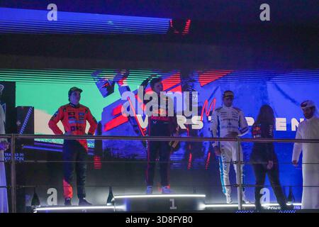 Doha, Katar. November 2025 30. Podestfeier beim Rennen des Formel 1 Qatar Airways Grand Prix 2025 auf dem Losail International Circuit, vor der 23. Von 24. Runde der FIA Formel-1-Weltmeisterschaft 2025 (28.-30. November 2025). (Credits Credit: Unicode Images/Alamy Live News Credit: Unicode Images/Alamy Live News Stockfoto