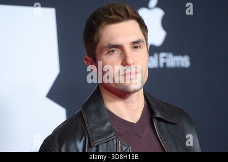 London, Großbritannien. November 30 2025. Im Bild: Phil Dunster nimmt an den 28. British Independent Film Awards (BIFA) im Roundhouse Teil. Quelle: Justin Ng/Alamy Live News Stockfoto