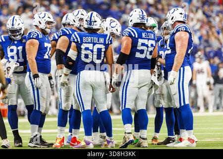 Indianapolis, Indiana, USA. November 2025 30. Die Indianapolis Colts spielen im Lucas Oil Stadium in Indianapolis, Indiana, während der NFL-Spiele gegen die Houston Texans antreten. John Mersits/CSM/Alamy Live News Stockfoto