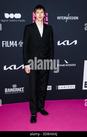 London, Großbritannien. November 2025 30. Harris Dickinson bei den 28. British Independent Film Awards. Bildnachweis: Julie Edwards./Alamy Live News Stockfoto