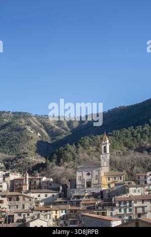 Frankreich, Luzern, 06, Voralpen im Pays nicois, mittelalterliche Stadt. Stockfoto