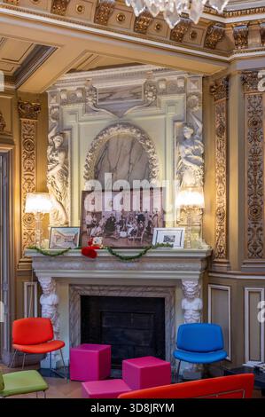 Frankreich. Paris. 9. Arrondissement. Rue Chaptal. Das Hotel Thiebaut (auch Hotel de Serrigny genannt) stammt aus dem Jahr 1880. Innerhalb seiner Mauern, 2008, die Louise Stockfoto