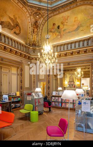 Frankreich. Paris. 9. Arrondissement. Rue Chaptal. Das Hotel Thiebaut (auch Hotel de Serrigny genannt) stammt aus dem Jahr 1880. Innerhalb seiner Mauern, 2008, die Louise Stockfoto