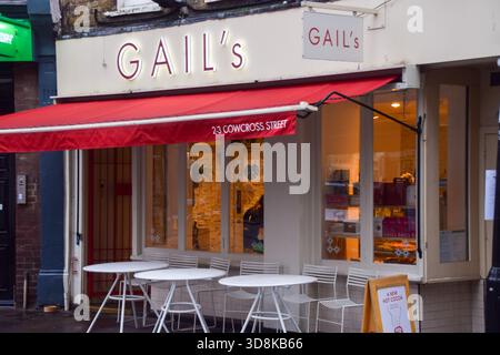 London, England, Großbritannien. Dezember 2025. Die Bäckereikette Gail's wird mit steigenden Umsätzen 40 neue Geschäfte eröffnen. (Kreditbild: © Vuk Valcic/ZUMA Press Wire) NUR REDAKTIONELLE VERWENDUNG! Nicht für kommerzielle ZWECKE! Stockfoto