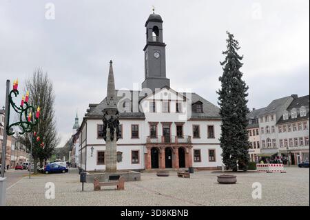 Rochlitz 20251121 - Rochlitz, Stadt Landkreis Mittelsachen, Marktplatz, Rathaus *** Rochlitz 20251121 Rochlitz, Stadtteil Mittelsachen, Marktplatz, Rathaus Stockfoto