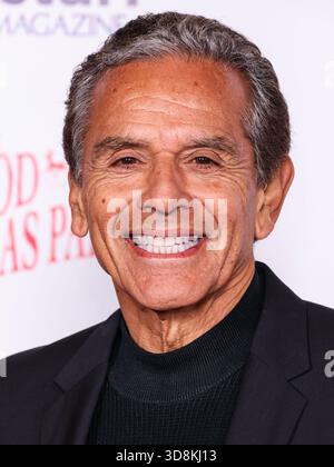 Hollywood, Usa. Dezember 2025. HOLLYWOOD, LOS ANGELES, KALIFORNIEN, USA – NOVEMBER 30: US-amerikanischer Anwalt und Politiker, der von 2005 bis 2013 41. Bürgermeister von Los Angeles war, Antonio Villaraigosa kommt zur 93. Jährlichen Hollywood Christmas Parade mit Grand Marshal Luke Wilson to Support Marine Toys for Tots, die am 30. November 2025 in Hollywood, Los Angeles, Kalifornien, USA, stattfand. (Foto: Xavier Collin/Image Press Agency) Credit: Image Press Agency/Alamy Live News Stockfoto