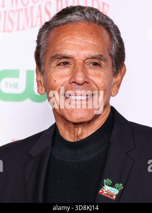 Hollywood, Usa. Dezember 2025. HOLLYWOOD, LOS ANGELES, KALIFORNIEN, USA – NOVEMBER 30: US-amerikanischer Anwalt und Politiker, der von 2005 bis 2013 41. Bürgermeister von Los Angeles war, Antonio Villaraigosa kommt zur 93. Jährlichen Hollywood Christmas Parade mit Grand Marshal Luke Wilson to Support Marine Toys for Tots, die am 30. November 2025 in Hollywood, Los Angeles, Kalifornien, USA, stattfand. (Foto: Xavier Collin/Image Press Agency) Credit: Image Press Agency/Alamy Live News Stockfoto