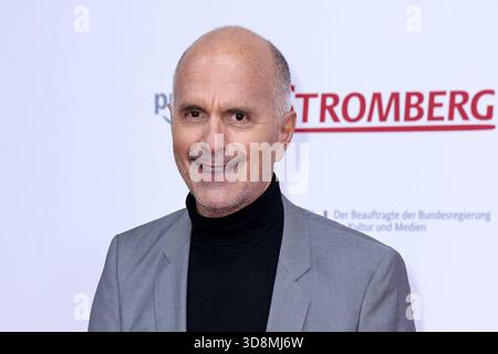 Christoph Maria Herbst besucht am 1. Dezember 2025 in Berlin die Premiere „Stromberg - mehr alles wie immer“ im Zoo Palst Stockfoto