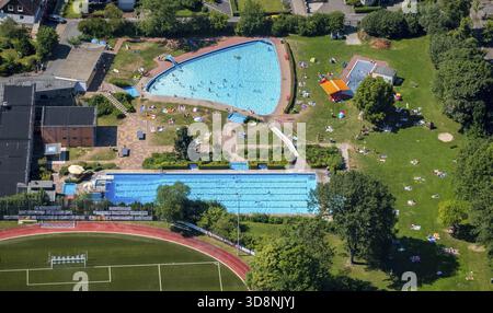 Sprockhoevel Freibad, Liegewiese, Bleichwiese, am Sportplatz, Fußballplatz von TSG 1881 Sprockhoevel e.V. - GUFiT.15, Sprockhoev Stockfoto