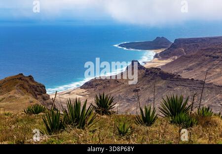 Praia Grande, Insel Sao Vicente, Kap Verde, Cabo Verde, Afrika. Praia Grande an der Ostküste, Insel Sao Vicente, Kap Verde, Afrika. Stockfoto