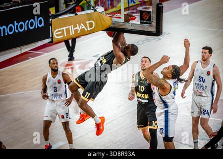 Alpha Diallo, Daniel Theis von AS Monaco in Aktion Jordan Loyd, Brice Dessert und Ercan Osmani von Anadolu Efes Istanbul während des Turkish Airlines EuroLeague Spiels zwischen AS Monaco und Anadolu Efes Istanbul im Salle Gaston Médecin. Endrunde ALS Monaco 102 : 66 Anadolu Efes Istanbul (Foto: Laurent Coust / SOPA Images/SIPA USA) Stockfoto