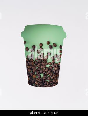 Kaffeebohnen sichtbar durch eine Papierkaffeetasse geformte Lücke auf pastellgrünem Hintergrund. Minimales Coffee To Go-Konzept. Kreativer trendiger Kaffee zum Mitnehmen. Stockfoto