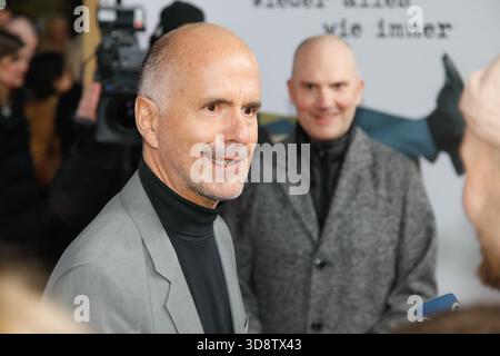 Berlin, 01.12.2025 Christoph Maria Herbst bei der Weltpremiere von 'Stromberg' in Berlin Foto: Matthias Gränzdörfer Stockfoto
