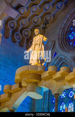 Barcelone, Spanien - 12. Juli 2025: Die Statue von Joseph von Sagrada Famillia Basilique in Barcelone Spanien Stockfoto