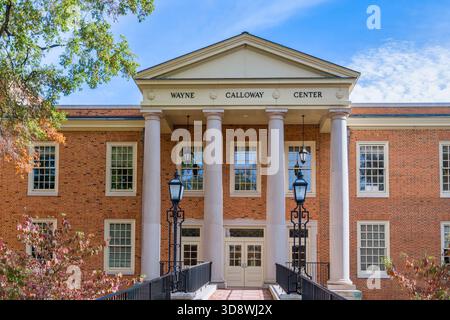 Winston-Salem, NC, 25. Oktober 2025: Wayne Calloway Center auf dem Campus der Wake Forest University. Stockfoto