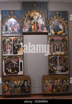 Altaraufsatz von Sant Martí de Tours (gotisch, 15. Jahrhundert) aus der Sant Martí Sescorts Kirche (L'Esquirol). MEV, Vic, Osona, Barcelona, Katalonien, Spanien. Stockfoto