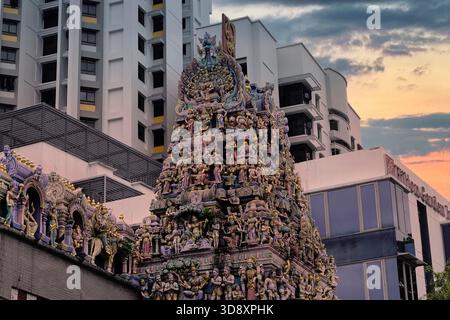 Little India, Singapur, 9. September 2025 der Sri Veeramakaliamman Tempel, ein ikonischer Hindutempel im Herzen von Little India, Singapur Stockfoto