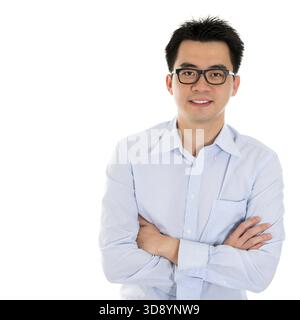 Gut aussehender asiatischer Geschäftsmann, isoliert auf weiß. Asiatisches männliches Modell Stockfoto