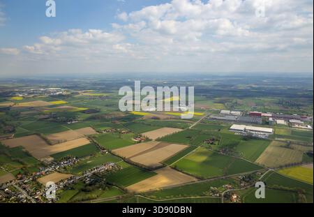 Gewerbegebiet InlogPark Hamm an der Stadtgrenze Boenen, Autobahn A2, Hamm, Ruhrgebiet, Nordrhein-Westfalen, Deutschland, DE, Europa, Luftaufnahme, b Stockfoto