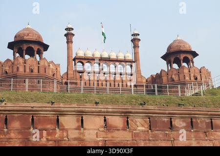 Rotes Fort ist ein 17. Jahrhundert Fort Komplex erbaut von Großmogul Shah Jahan in der ummauerten Stadt von Delhi, die als Residenz des ichs diente Stockfoto