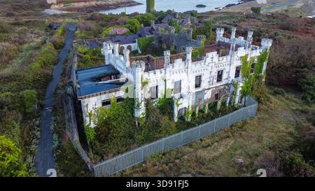 Aus der Vogelperspektive des Soldier’s Point House in Holyhead auf Anglesey Stockfoto