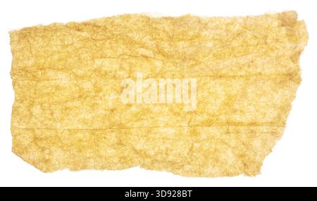 Zerknittertes Papier mit gerissenen Kanten auf weißem Hintergrund Stockfoto