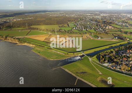 Umnutzung der Emschermündung, der Emschermündung und des Rheins in Dinslaken, Rhein, Dinslaken, Ruhrgebiet, Nordrhein-Westfalen, Deutschland Stockfoto