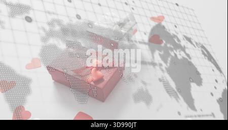 Sitzende kleine rosafarbene Geschenkbox mit Satinschleife auf flacher weißer Oberfläche, mit Karten-Overlays mit Herzen Stockfoto