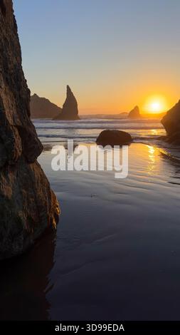 Der Zaubererhut bei Sonnenuntergang, Bandon, Oregon Stockfoto
