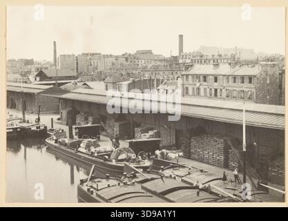 Binnenschiffe auf dem Quai de la Loire, Bassin de la Villette, 19. Arrondissement, Paris, Blancard, Hippolyte, Fotograf, ca. 1890, zweite Hälfte des 19. Jahrhunderts, Fotografie, Grafik, Fotografie, Platin-Druck, Abmessungen – Bildmaterial: Höhe: 15,7 cm, Breite: 22,2 cm, Abmessungen – ursprüngliche Halterung: Höhe: 21,4 cm, Breite: 26,7 Stockfoto