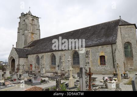 Eglise Saint-Pierre de Plouguer, église romane, Village de Carhaix-Plouguer, Département de Finistere, Bretagne, Frankreich Stockfoto
