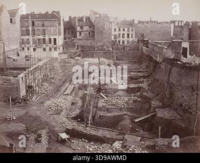 Arènes de Lutèce, Ausgrabungen 1870, allgemeine Ansicht, 5. Arrondissement, Paris, Emonts oder Emonds, Pierre, Fotograf, 1870, Fotografie, Grafik, Fotografie, Albumendruck, Abmessungen - Bildmaterial: Höhe: 22,1 cm, Breite: 28,6 cm, Abmessungen - Alte Halterung: Höhe: 31,4 cm, Breite: 48 Stockfoto