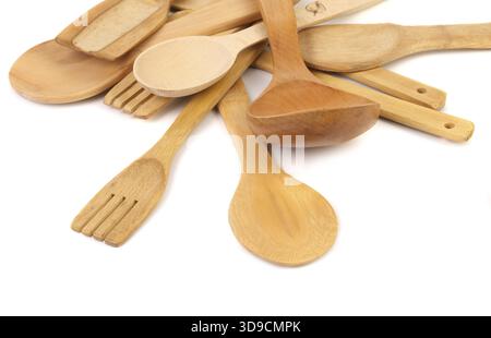 Verschiedene Küche Holzutensilien Besteck Nahaufnahme auf weißem Hintergrund Stockfoto