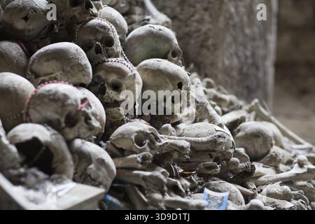 Beinhaus in Neapel in der Verschütteten von Pest und Cholera sind Stockfoto