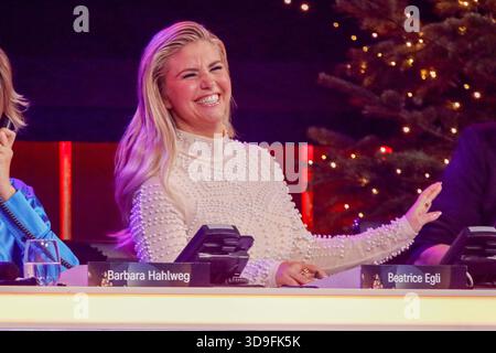 Beatrice Egli bei der 'die große ZDF Weihnachtsshow' aus Offenburg Foto: Matthias Gränzdörfer Stockfoto