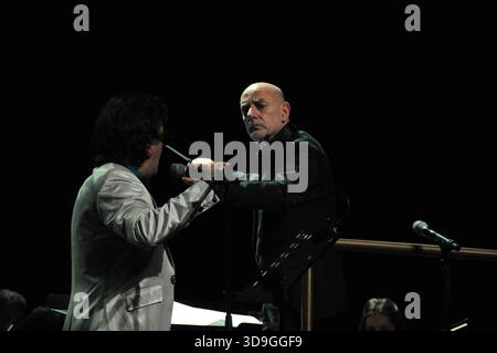 Monaco, Fürstentum Monaco. Dezember 2025. Das Weihnachtskonzert 2025 „Resta Cu me“, gesponsert von der italienischen Botschaft in Monaco und organisiert von den Comites of Monaco, Credit: Fausto Marci/Alamy Live News Stockfoto