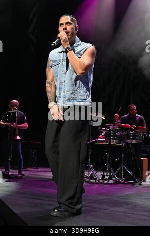Hollywood FL, USA. Dezember 2025. Guaco tritt im Hard Rock Live auf, das am 4. Dezember 2025 im Seminole Hard Rock Hotel & Casino in Hollywood, Florida, stattfindet. Quelle: Mpi04/Media Punch/Alamy Live News Stockfoto