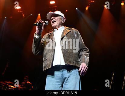 Hollywood FL, USA. Dezember 2025. Guaco tritt im Hard Rock Live auf, das am 4. Dezember 2025 im Seminole Hard Rock Hotel & Casino in Hollywood, Florida, stattfindet. Quelle: Mpi04/Media Punch/Alamy Live News Stockfoto